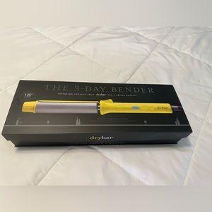 THE 3 - DAY BENDER ROTATING CURLING IRON BY DRYBAR 1.25” LIKE NEW!!!
